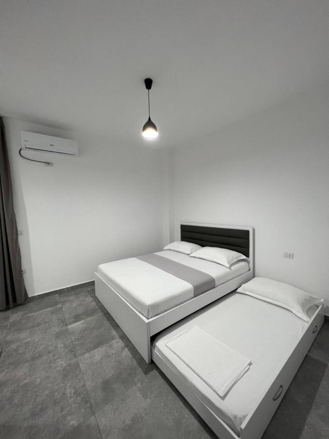 Vila Kledi Shëngjin Esterno foto