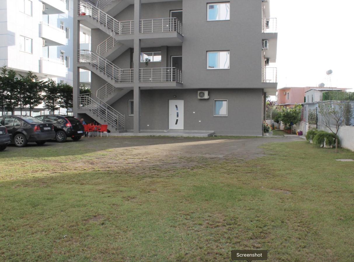 Vila Kledi Shëngjin Esterno foto